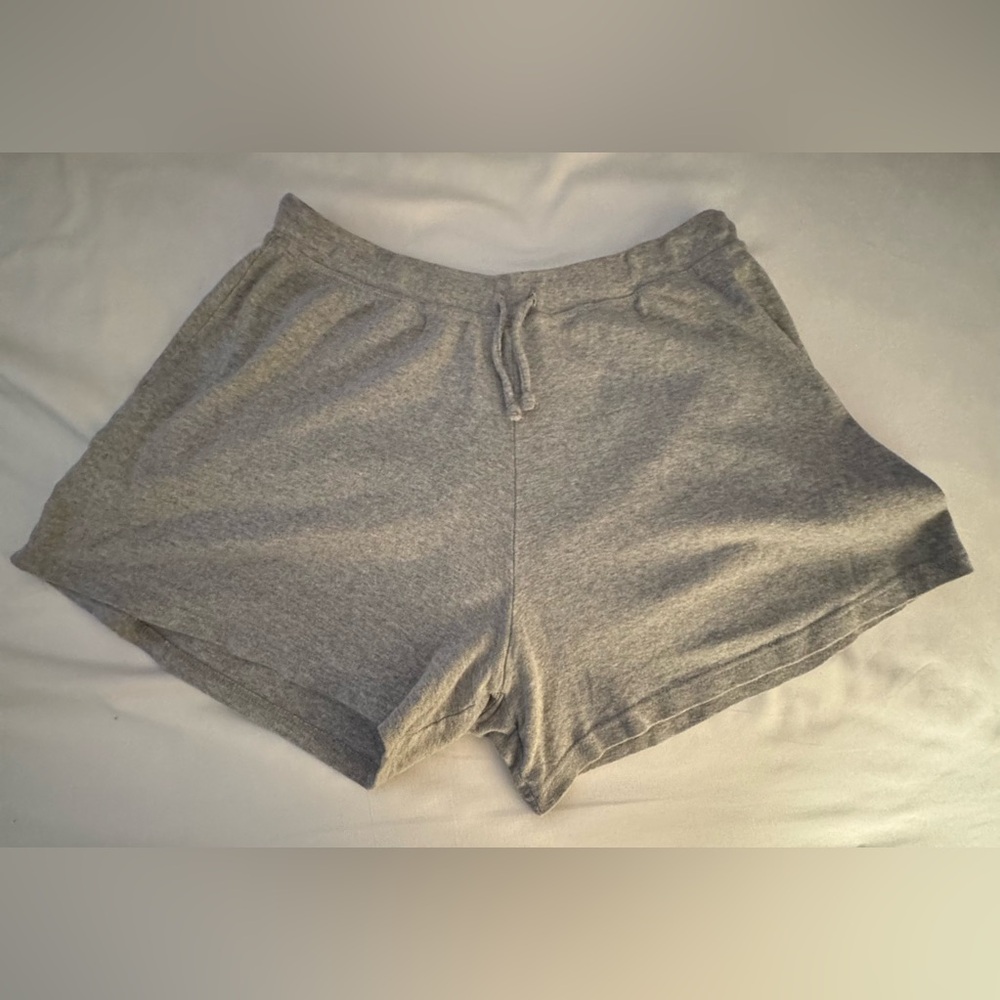 Russell Athletic Shorts Women's Large Gray Lightweight Drawstring